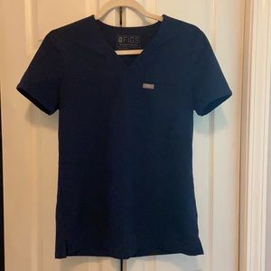 Catarina™ One-Pocket Scrub Top